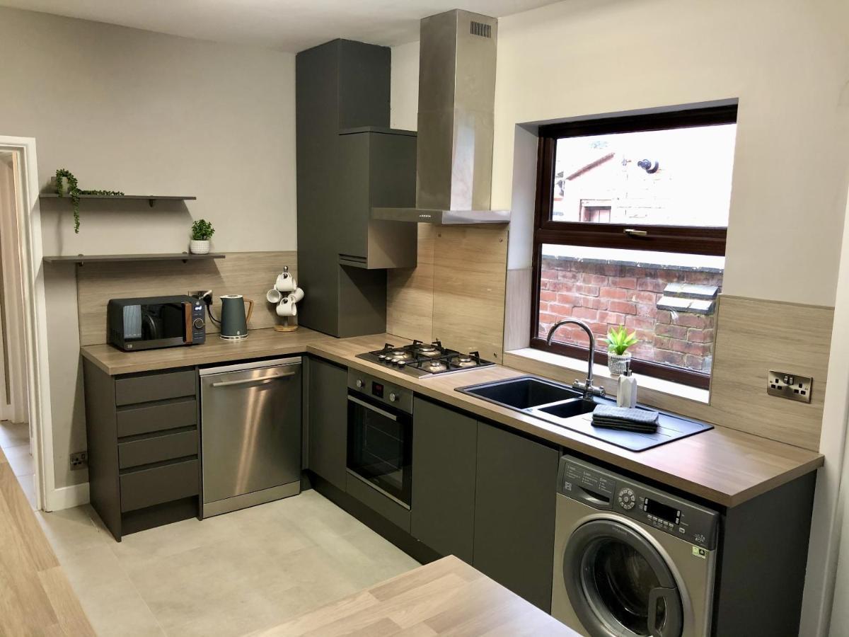 Villa Executive Or Large Family 5-Bed House - Hosted By Hutch Lifestyle à Coventry Extérieur photo