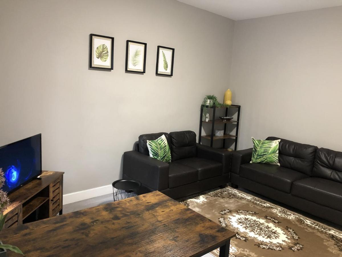 Villa Executive Or Large Family 5-Bed House - Hosted By Hutch Lifestyle à Coventry Extérieur photo