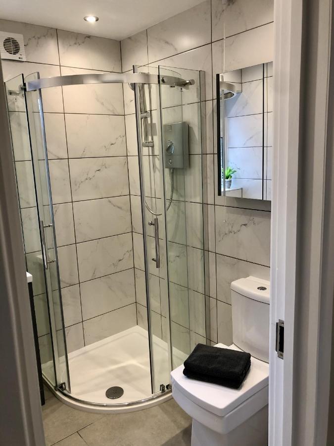 Villa Executive Or Large Family 5-Bed House - Hosted By Hutch Lifestyle à Coventry Extérieur photo