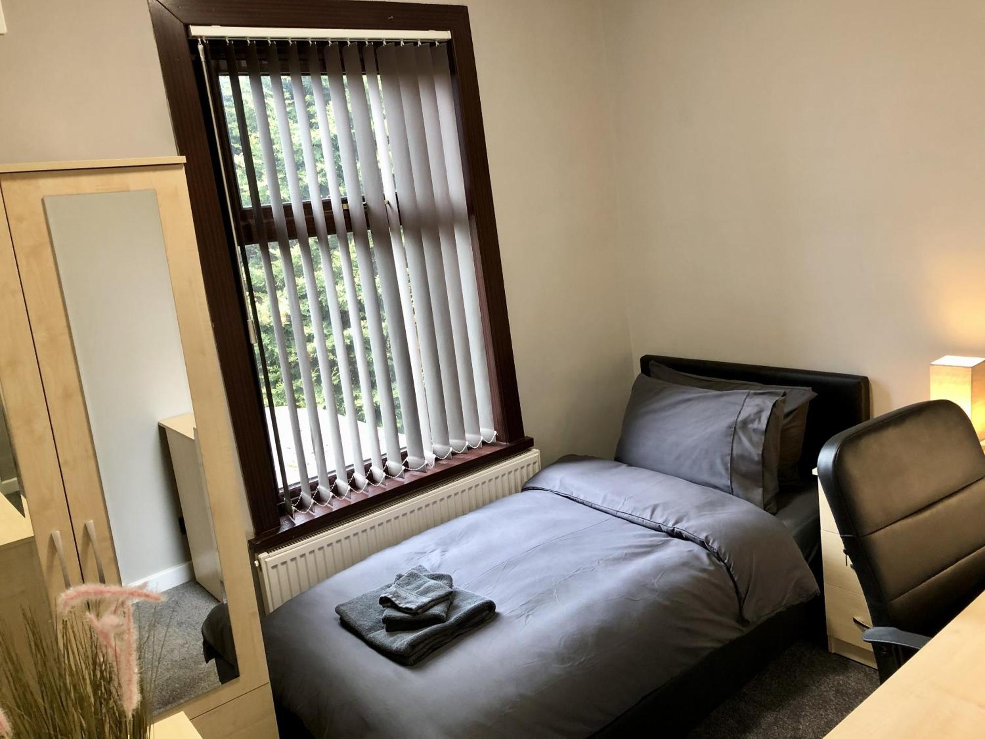 Villa Executive Or Large Family 5-Bed House - Hosted By Hutch Lifestyle à Coventry Extérieur photo