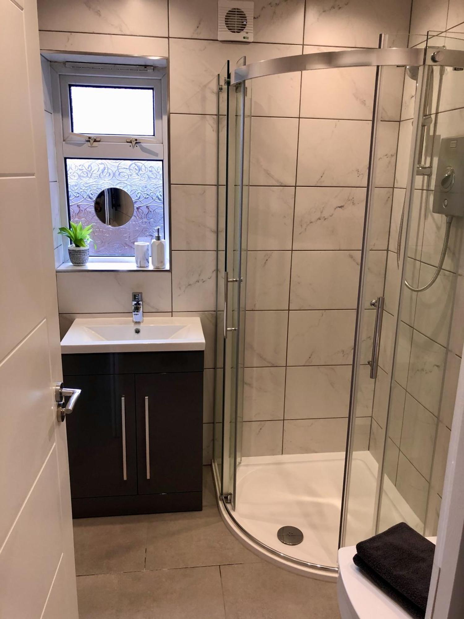 Villa Executive Or Large Family 5-Bed House - Hosted By Hutch Lifestyle à Coventry Extérieur photo